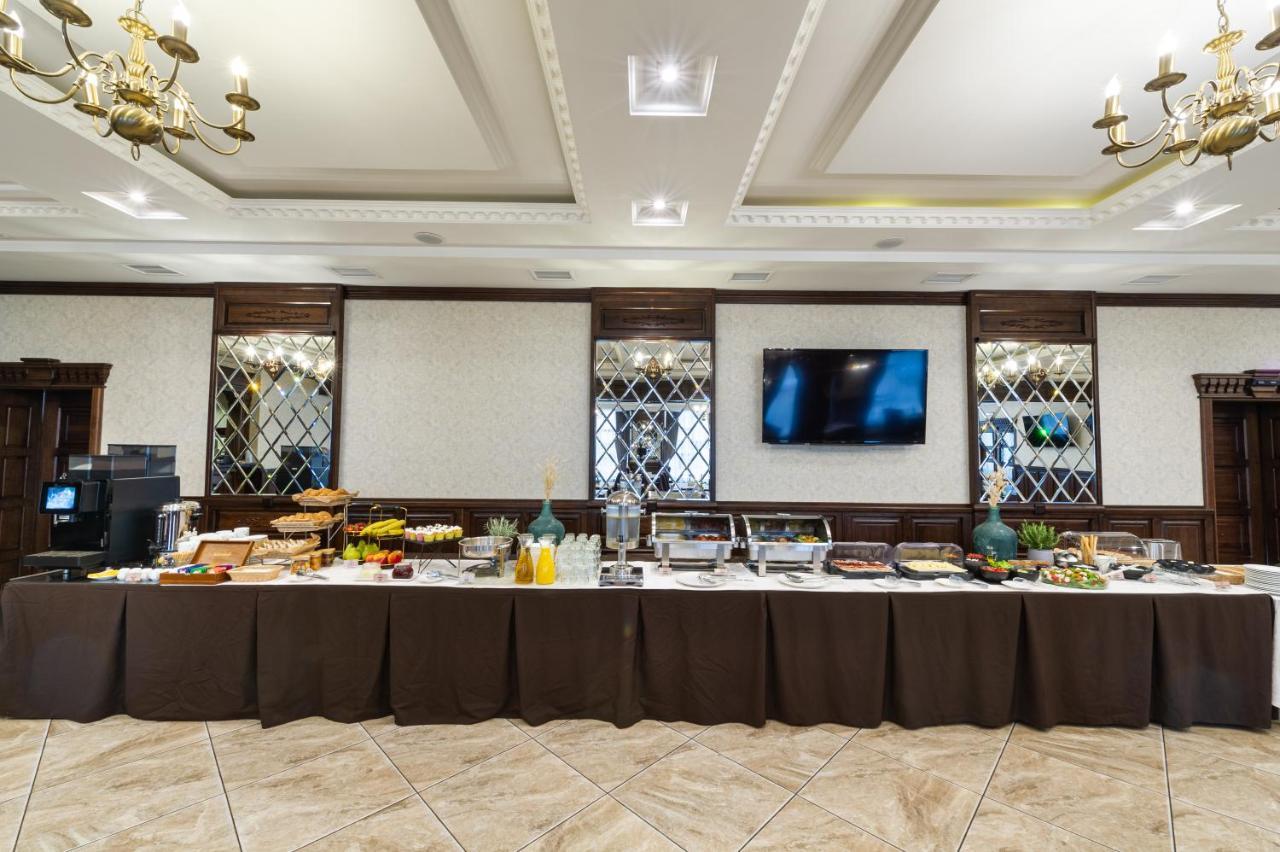 Avalon Palace Тернополь Экстерьер фото