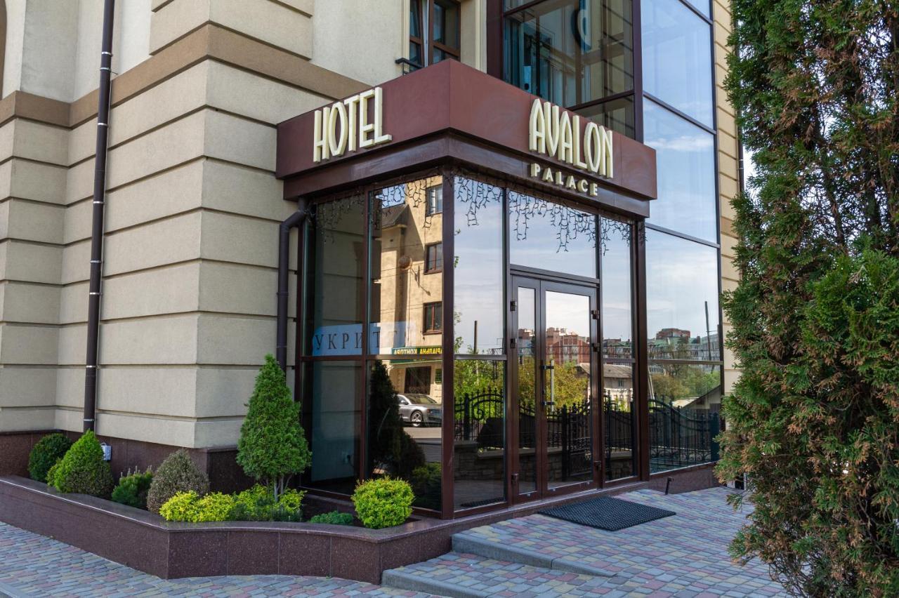 Avalon Palace Тернополь Экстерьер фото