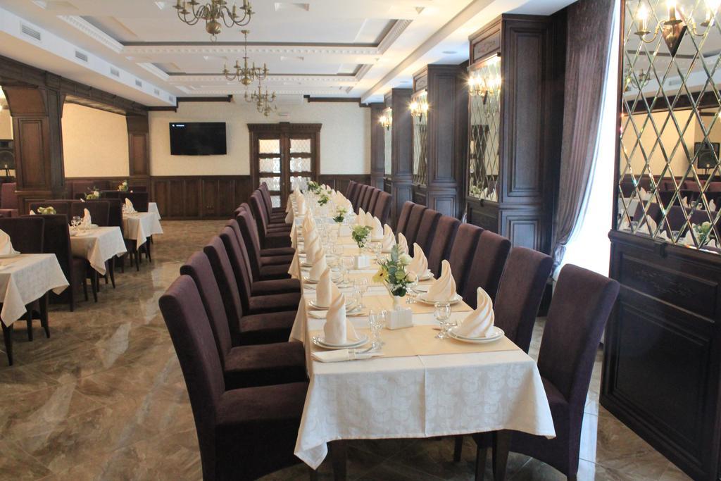 Avalon Palace Тернополь Экстерьер фото