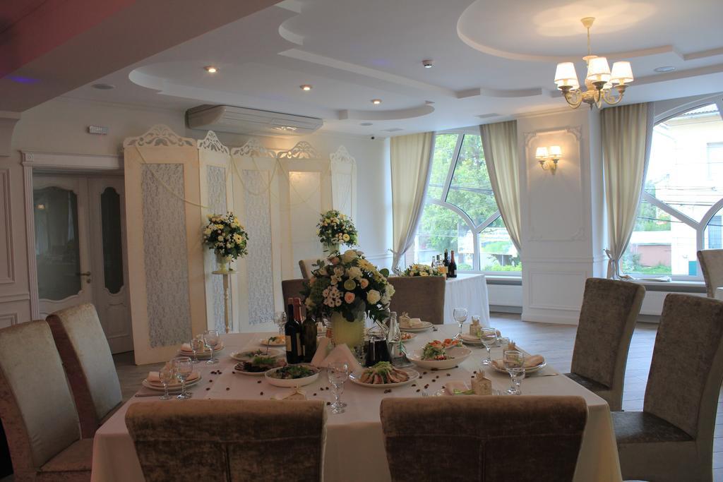 Avalon Palace Тернополь Экстерьер фото